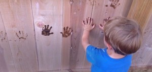 Outdoor experiences at Peapod Preschool are another unique way for children to investigate the world around them. We see each child as an individual, and provide sensory experiences, both indoor and outdoor, that reach multiple intelligence.